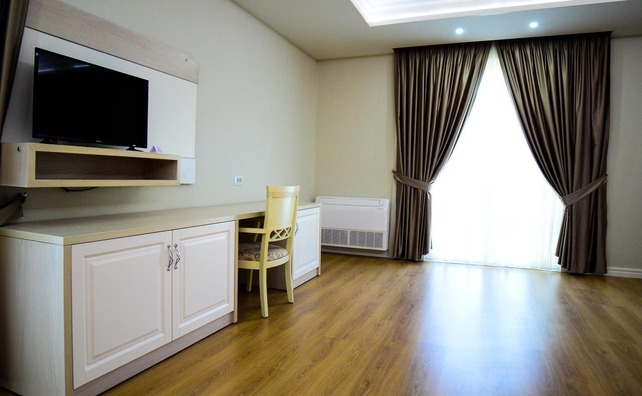 Hotel Vila Imperial Elbasan Exterior photo